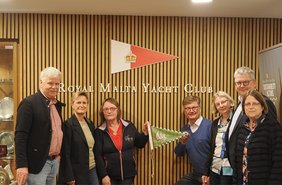 Die Abordnung des Gütersloher Yacht Clubs in den Räumen des Royal Malta Yacht Club in Valletta, Malta. 		Foto: privat