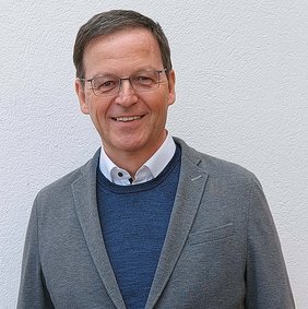 Pfarrer Michael Frentrup wird am 30. Mai in den Ruhestand verabschiedet. 		Foto KKGT/Frauke Brauns