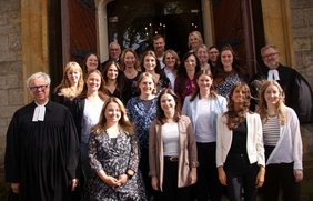 In einem festlichen Gottesdienst erhielten 18 Lehrer*innen ihre kirchliche Bevollmächtigung für die Erteilung von ev. Religionsunterricht. 		Foto: fra